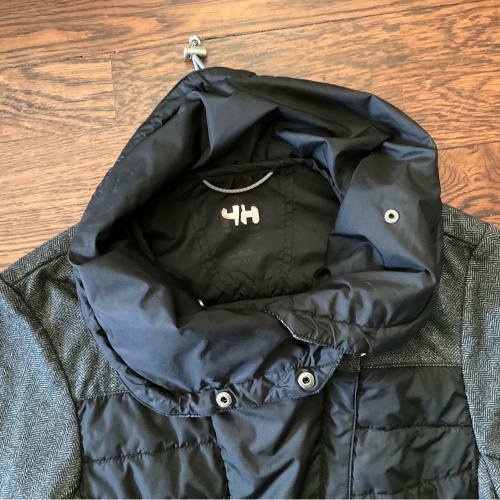 Helly Hansen Jacket - image 3